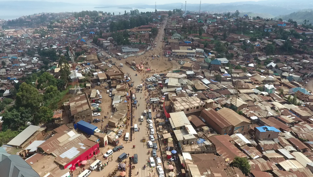 Bukavu : Des bandits armés blessent plusieurs personnes et enlèvent une étudiante à Cahi