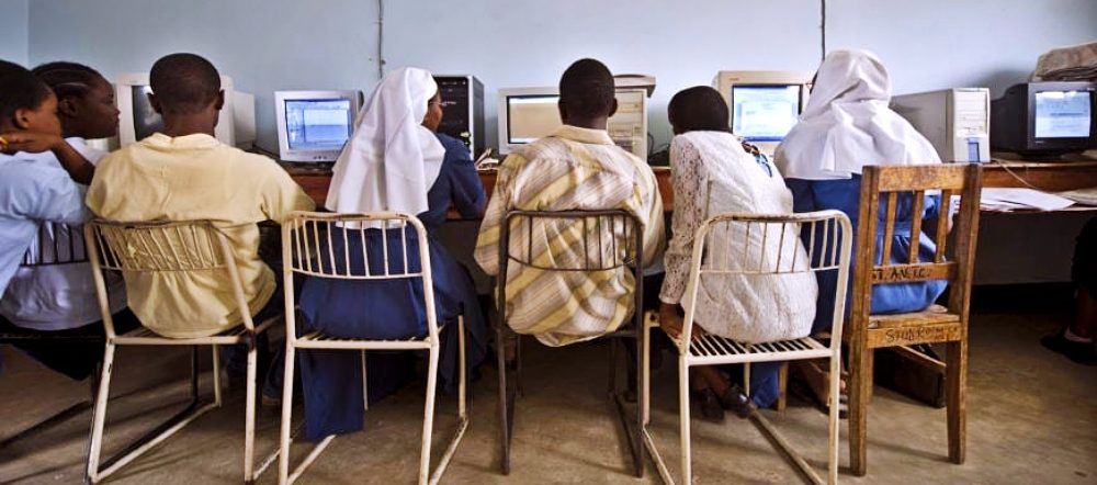 Sécurité en ligne : Protéger les jeunes des prédateurs virtuels