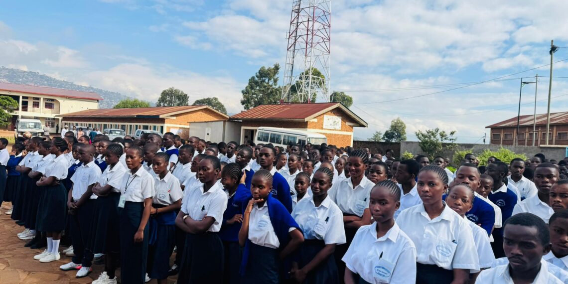 Sud-Kivu 1 : 42 199 finalistes, dont 52 % de filles, affrontent les épreuves pratiques de l’Exetat