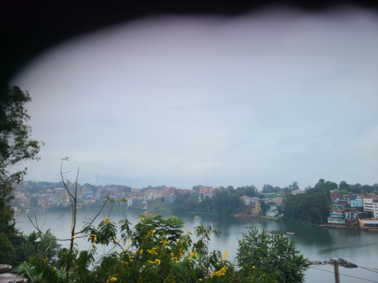 Temps nuageux et averses : 26°C à Bukavu, 30°C à Uvira