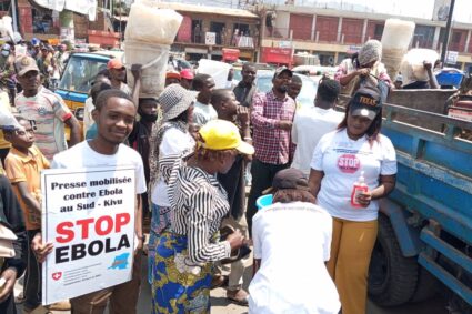 Ebola : l&rsquo;UNPC sensibilise Bukavu avec des sketches de rue