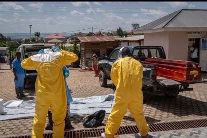 Ebola : plus de 2.300 morts en RDC